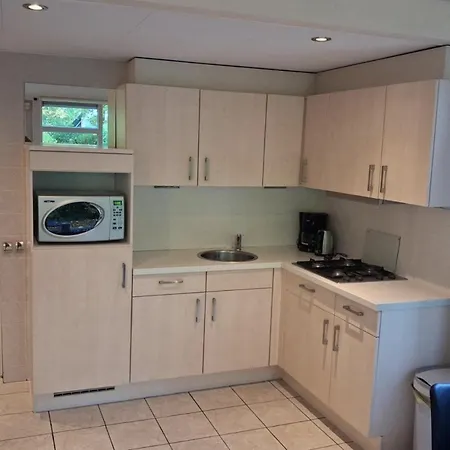 בית נופש Bungalowpark - Delta 138 סימפלוולד